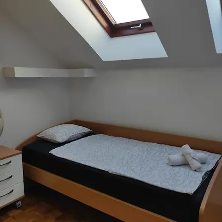 Apartman Zara *