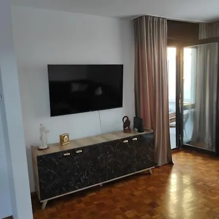 公寓 Apartman Zara